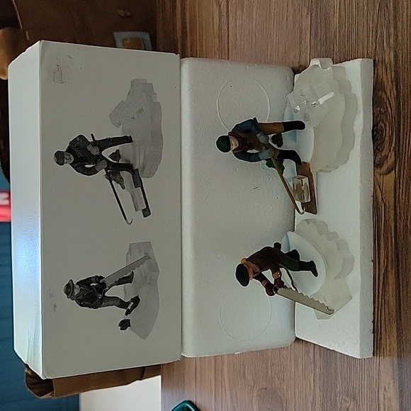 Department 56 Blue Star Ice Harvesters - Picture 1 of 5